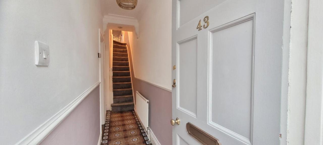 Hartoft St - 2 Bed Near River York Exteriör bild