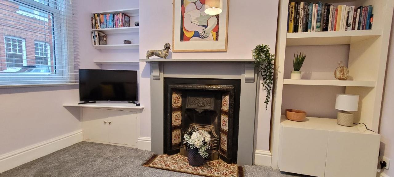 Hartoft St - 2 Bed Near River York Exteriör bild