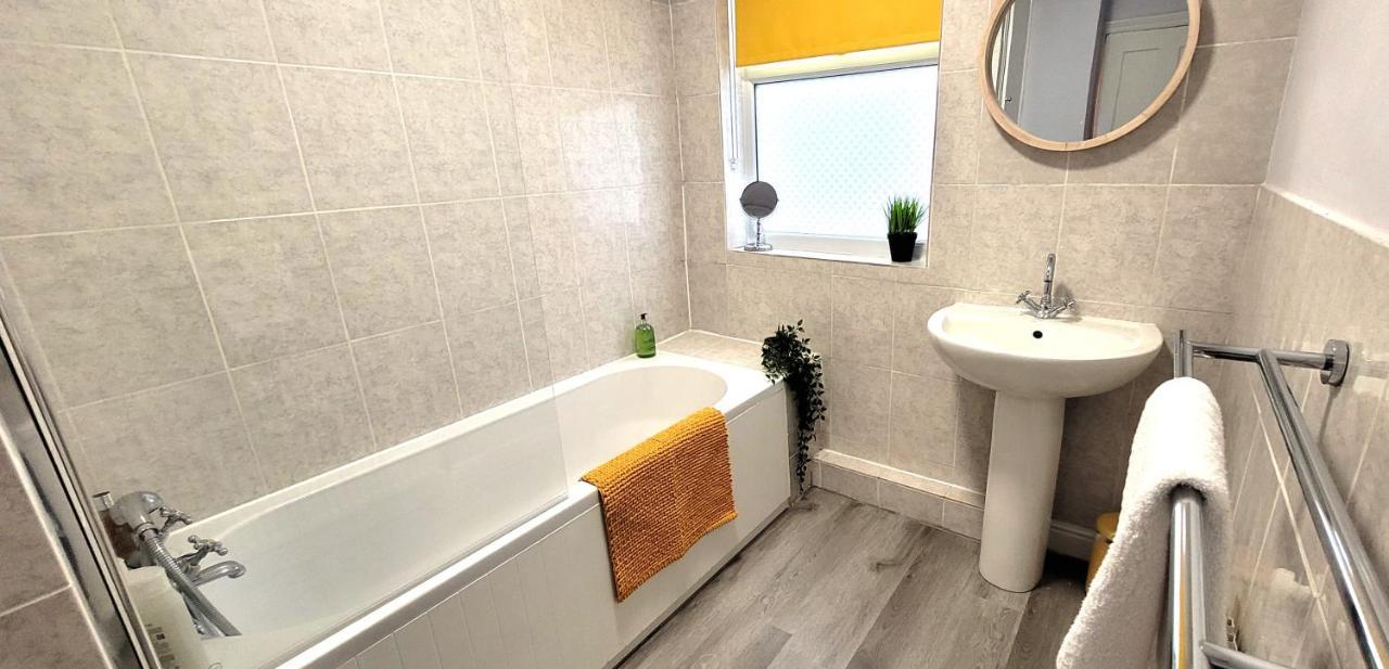 Hartoft St - 2 Bed Near River York Exteriör bild