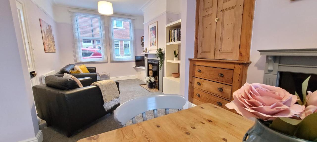 Hartoft St - 2 Bed Near River York Exteriör bild