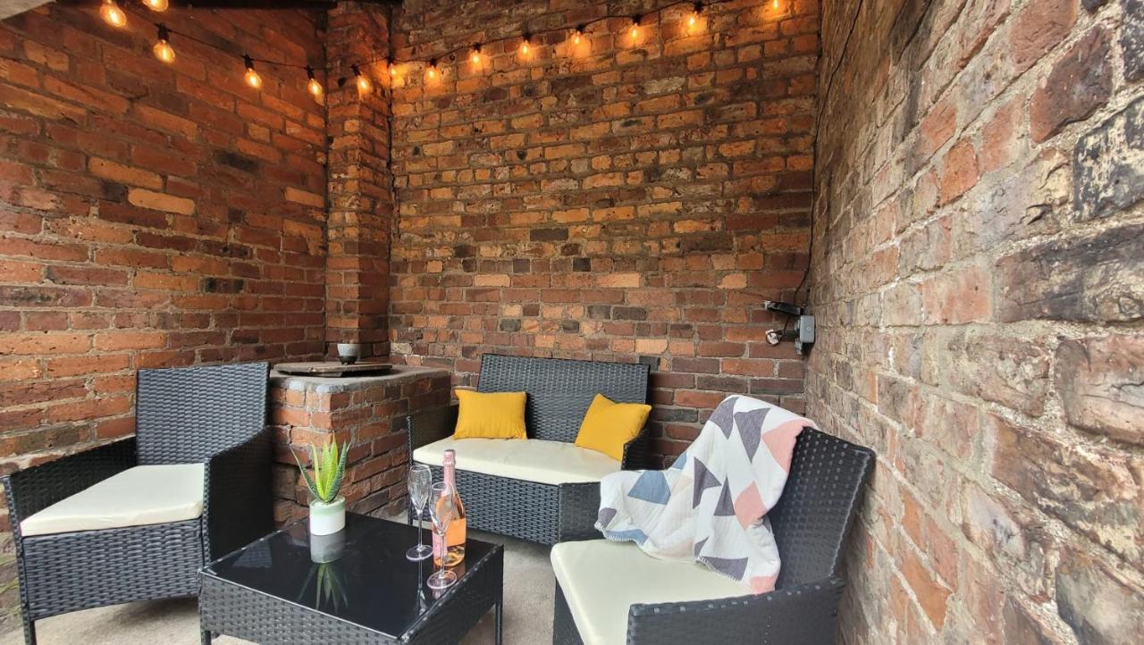 Hartoft St - 2 Bed Near River York Exteriör bild